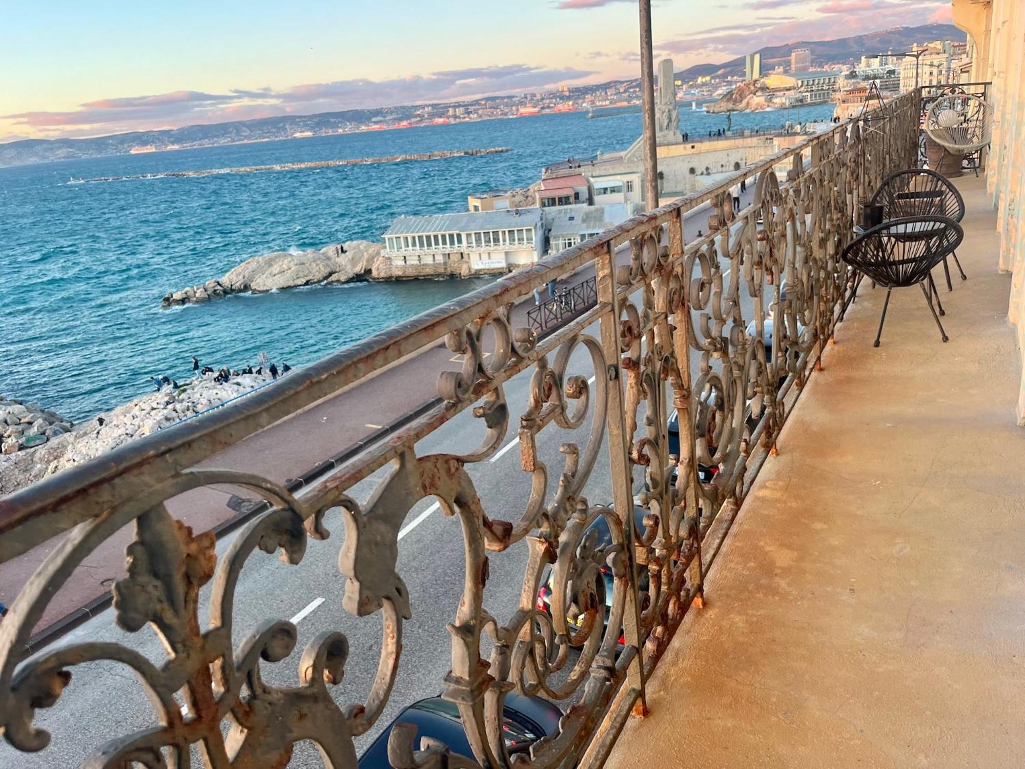 Appartement Sur La Corniche Kennedy Face A La Mer Marsylia Zewnętrze zdjęcie